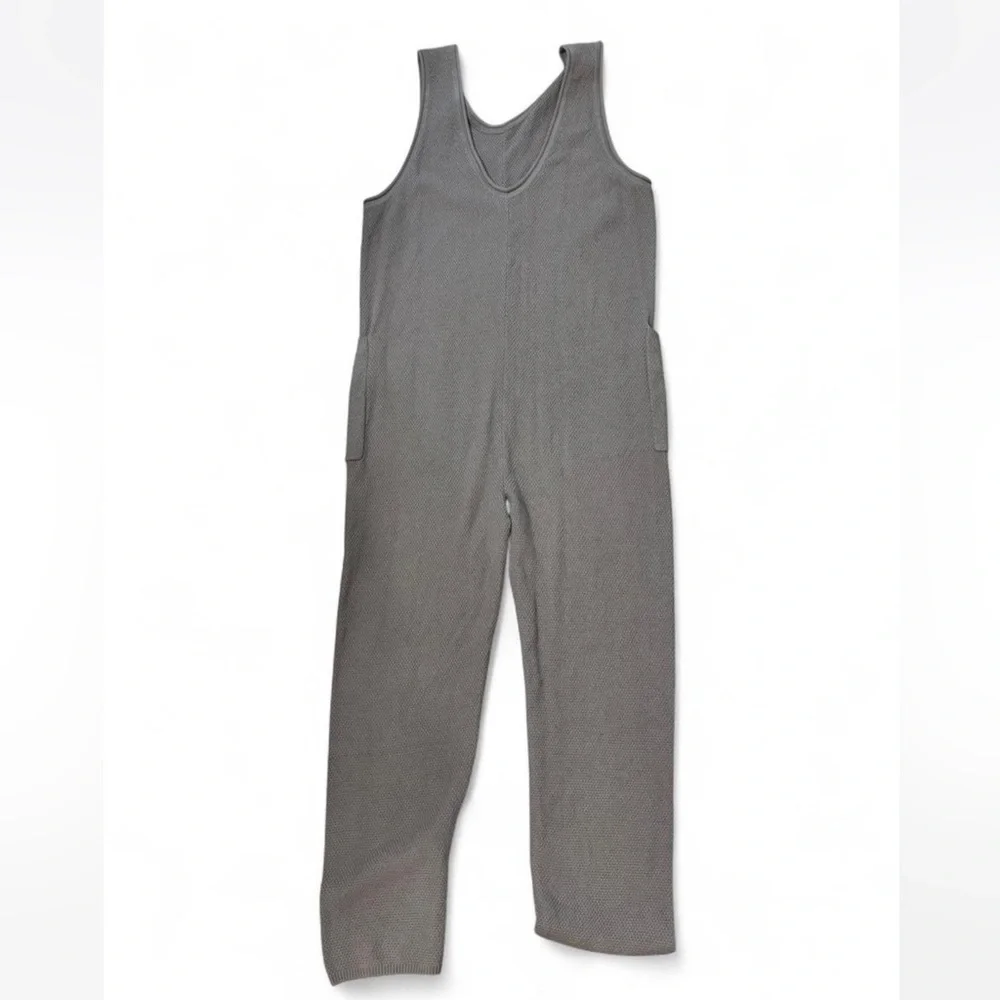 Knitted gray Jumpsuit - Picture 4 of 4